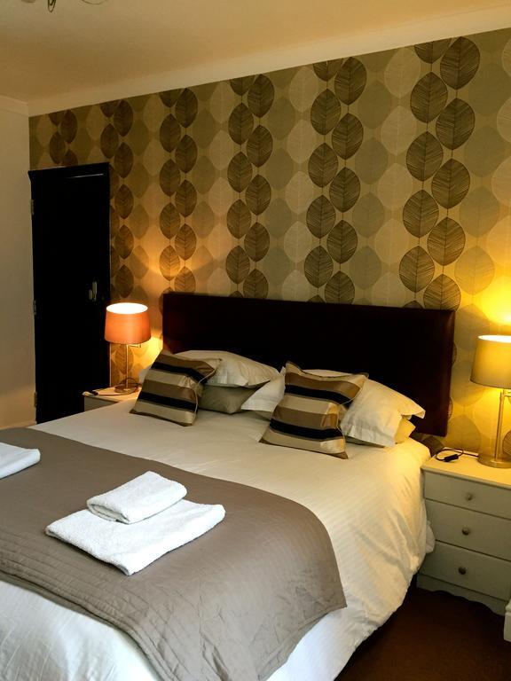 Carolina Guest House Cambridge Room photo